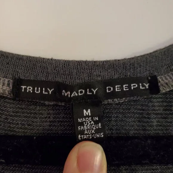 crop, graphic tee, wings - Picture 2 of 5